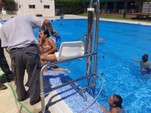 Elevador de piscinas de la piscina municipal de Gerena